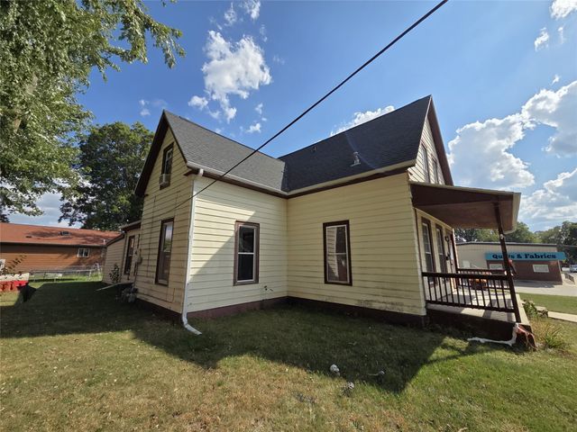 510 S Jefferson Way, Indianola, IA 50125