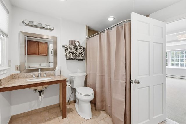 14 Lomas Dr, Framingham, MA 01701
