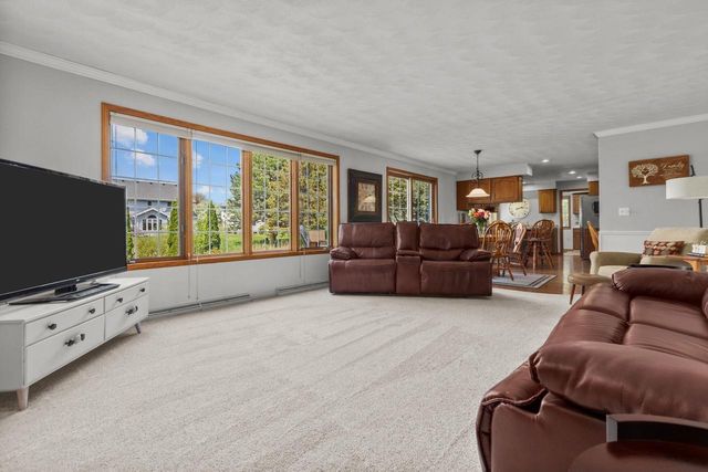 3221 N COUNTRY RUN DRIVE, Appleton, WI 54914