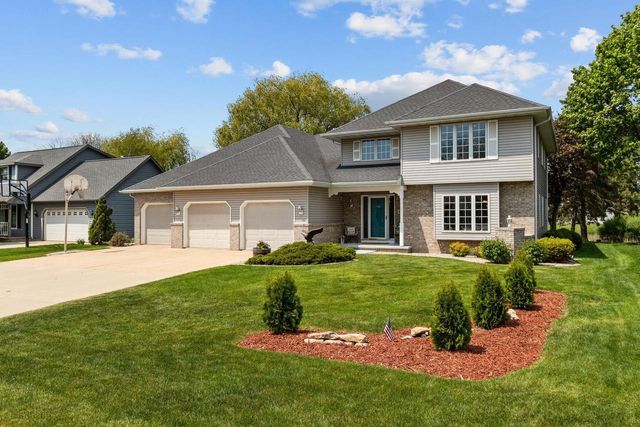 3221 N COUNTRY RUN DRIVE, Appleton, WI 54914