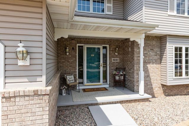 3221 N COUNTRY RUN DRIVE, Appleton, WI 54914