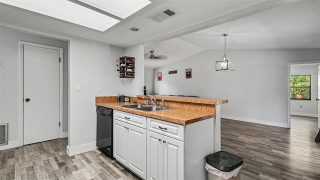 11699 W INDIAN CIRCLE, Crystal River, FL 34428