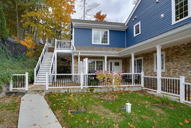 17 School C, Hudson, MA 01749