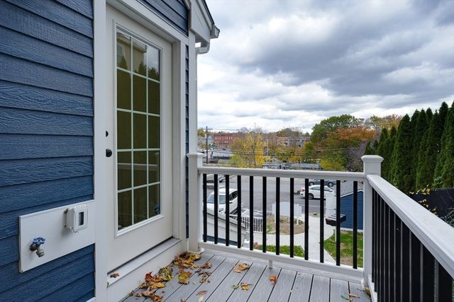 17 School C, Hudson, MA 01749