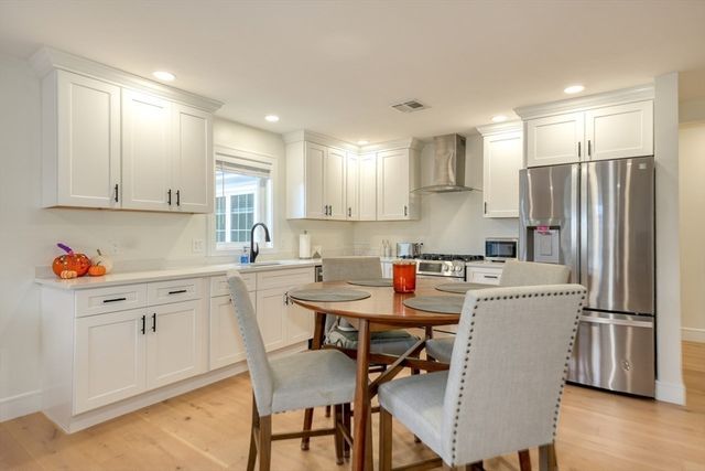 17 School C, Hudson, MA 01749