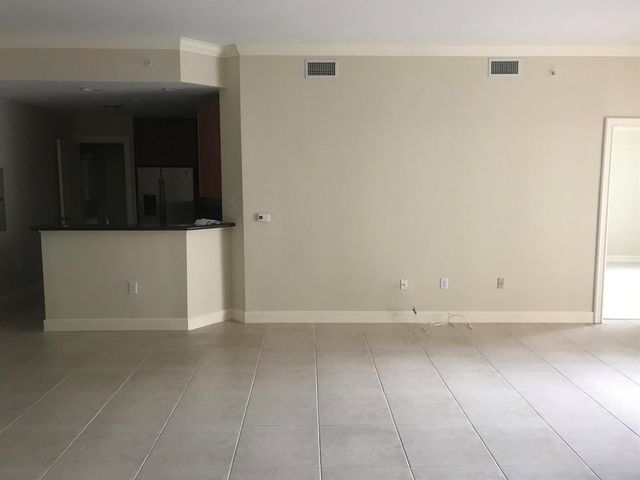 16102 Emerald Estates Drive 212, Weston, FL 33331