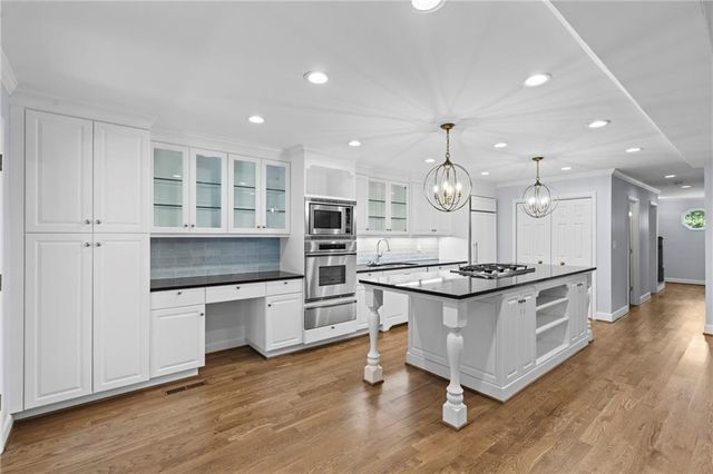 1534 September Chase, Decatur, GA 30033