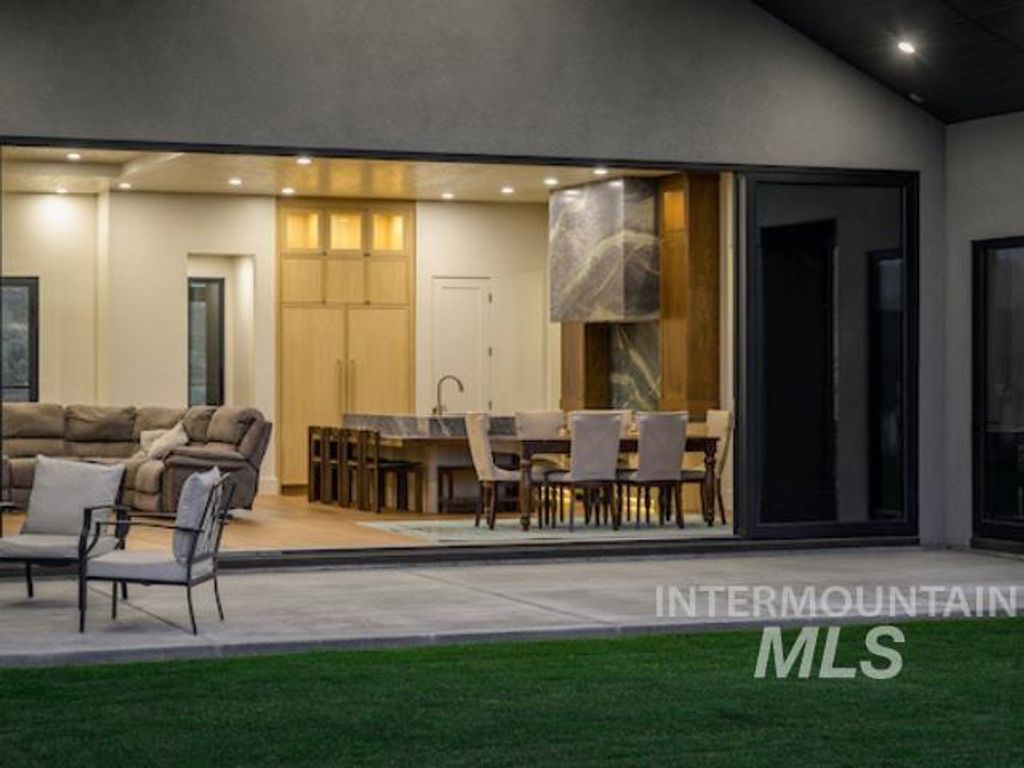 3204 N Harvest Moon Way, Eagle, ID 83616 photo 5