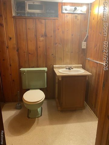 19624 Charest Street, Detroit, MI 48234