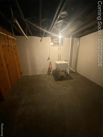 19624 Charest Street, Detroit, MI 48234