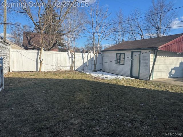 19624 Charest Street, Detroit, MI 48234