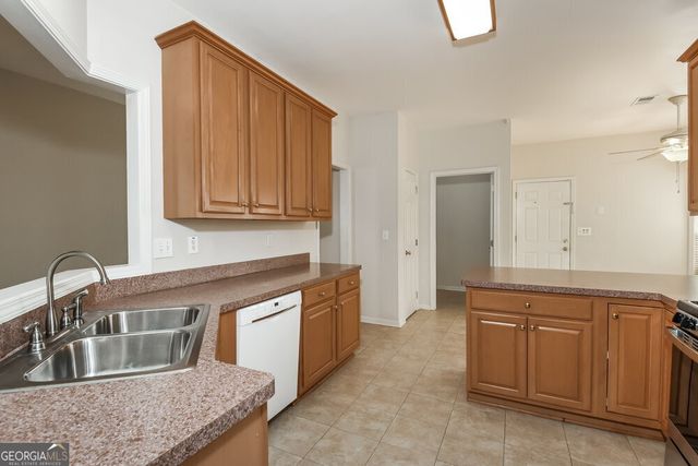 747 Edgeley Lane, Lawrenceville, GA 30044