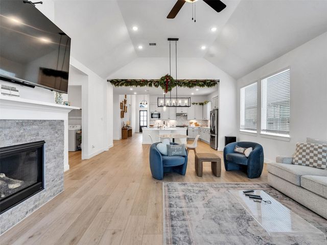 2211 Cherry Bridge Lane, Tomball, TX 77375