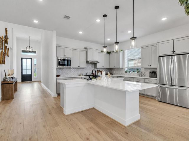 2211 Cherry Bridge Lane, Tomball, TX 77375