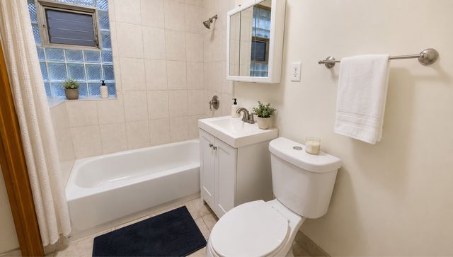 4833 W Montana Street 1, Chicago, IL 60639