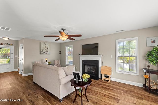 208 Gelynda Court, Holly Ridge, NC 28445