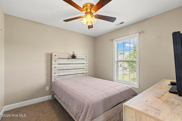 208 Gelynda Court, Holly Ridge, NC 28445