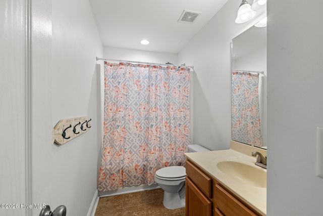 208 Gelynda Court, Holly Ridge, NC 28445