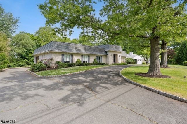 1080 Prospect Ave, Mountainside Boro, NJ 07092