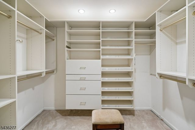 1080 Prospect Ave, Mountainside Boro, NJ 07092