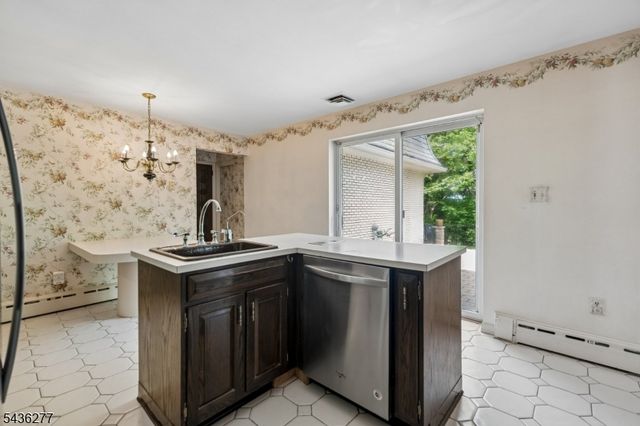 1080 Prospect Ave, Mountainside Boro, NJ 07092