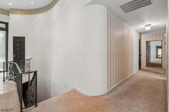 1080 Prospect Ave, Mountainside Boro, NJ 07092