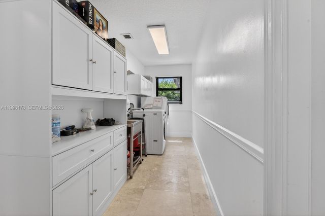 4120 SW 106th Ter, Davie, FL 33328