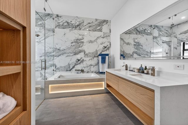 4120 SW 106th Ter, Davie, FL 33328