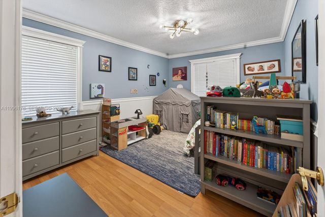 4120 SW 106th Ter, Davie, FL 33328