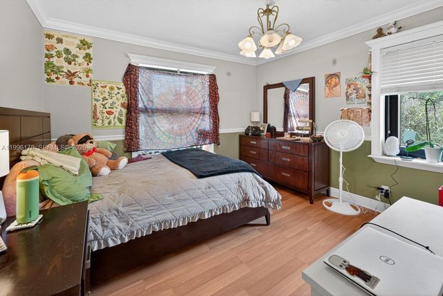 4120 SW 106th Ter, Davie, FL 33328