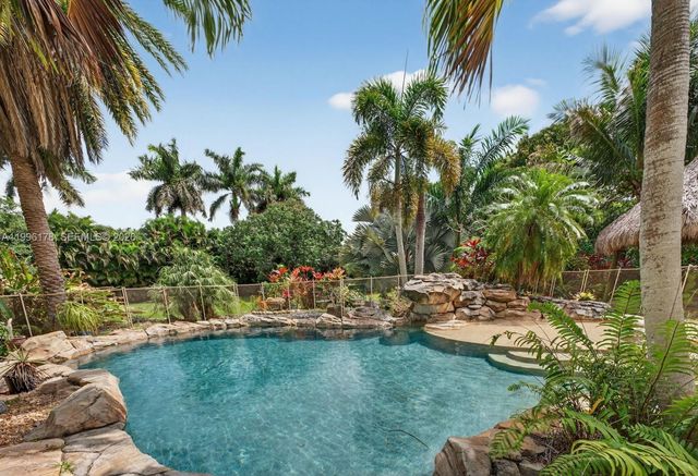 4120 SW 106th Ter, Davie, FL 33328