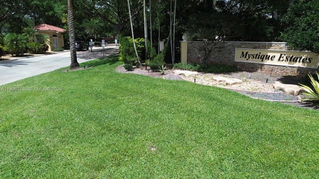 4120 SW 106th Ter, Davie, FL 33328