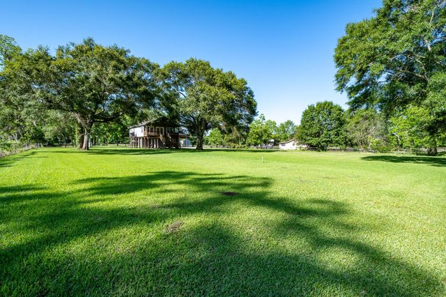 3442 County Road 2326, Dayton, TX 77535