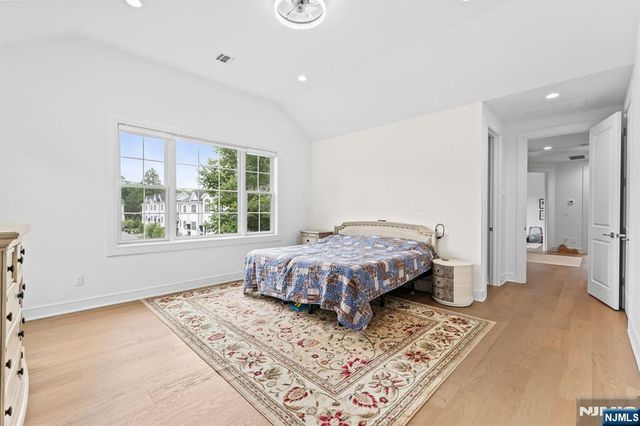 110 Mason Court 3H, Haworth, NJ 07641