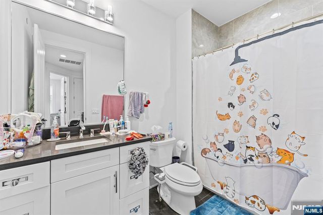 110 Mason Court 3H, Haworth, NJ 07641