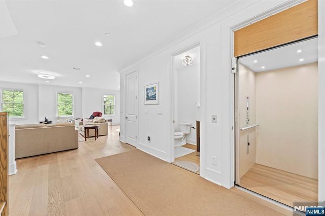 110 Mason Court 3H, Haworth, NJ 07641