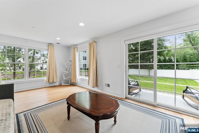 110 Mason Court 3H, Haworth, NJ 07641