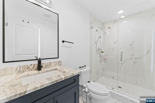 110 Mason Court 3H, Haworth, NJ 07641