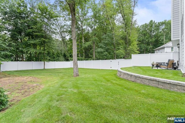 110 Mason Court 3H, Haworth, NJ 07641