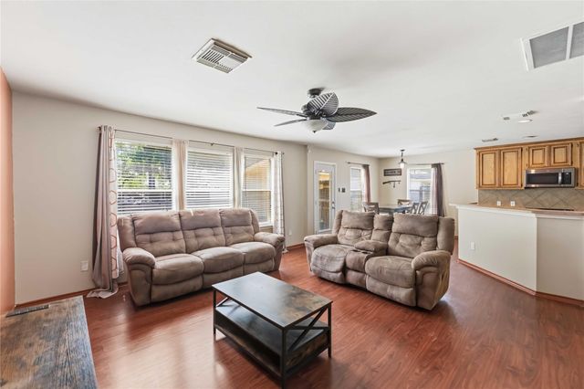 14310 Rolling Hills Lane, Rosharon, TX 77583