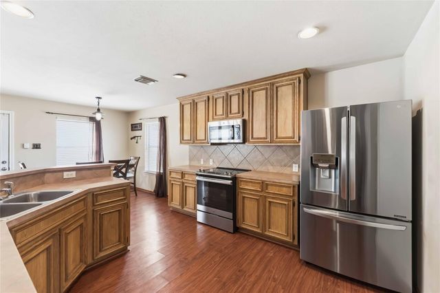 14310 Rolling Hills Lane, Rosharon, TX 77583