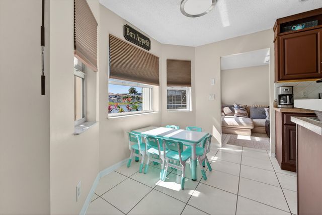 3944 Crescent Creek Drive, Coconut Creek, FL 33073