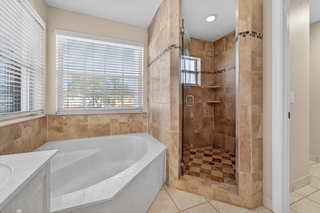 3944 Crescent Creek Drive, Coconut Creek, FL 33073