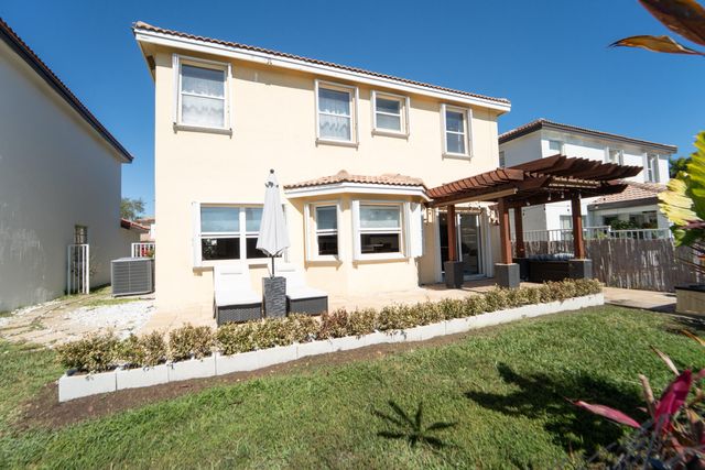 3944 Crescent Creek Drive, Coconut Creek, FL 33073