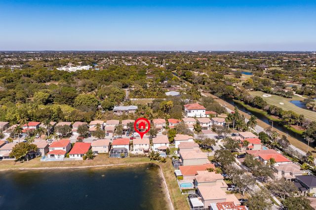 3944 Crescent Creek Drive, Coconut Creek, FL 33073