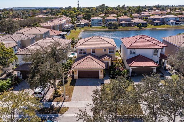 3944 Crescent Creek Drive, Coconut Creek, FL 33073