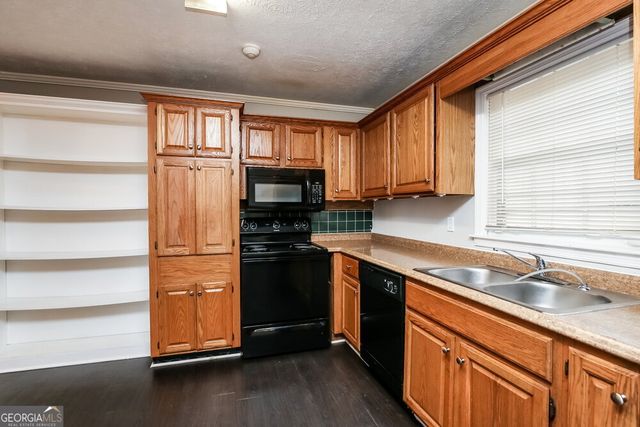 5253 Corinth Drive, Stone Mountain, GA 30087