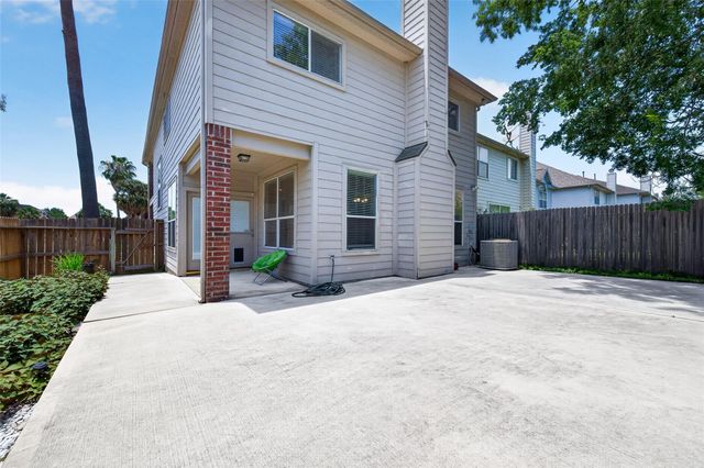 3655 Royal Royce Drive, Houston, TX 77042