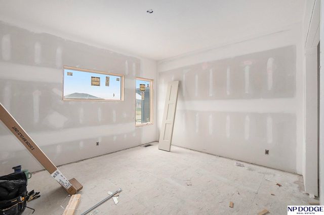 3314 S 212 Street, Elkhorn, NE 68022