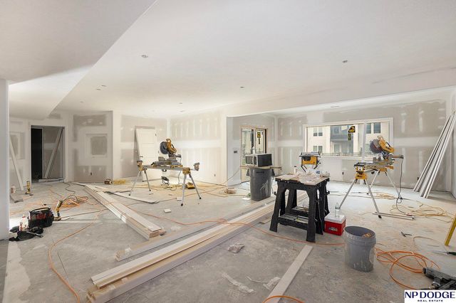 3314 S 212 Street, Elkhorn, NE 68022